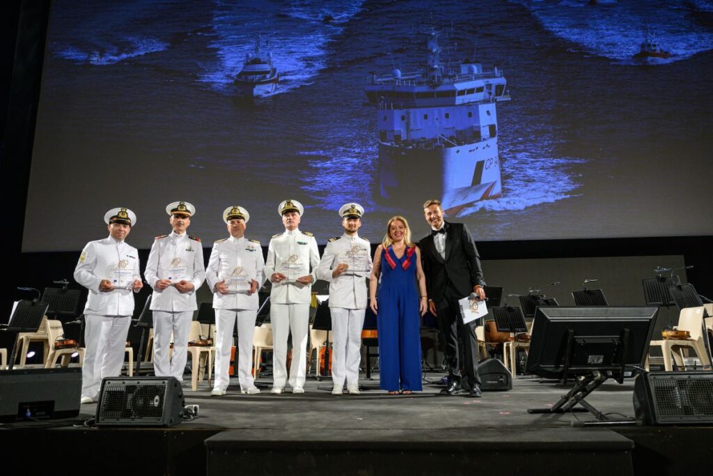 Luci sul mare Guardia Costiera