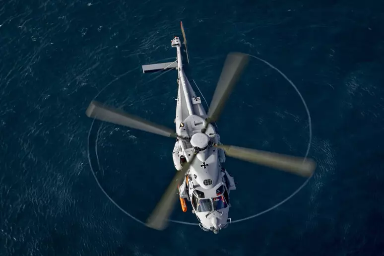 elicottero Nh90