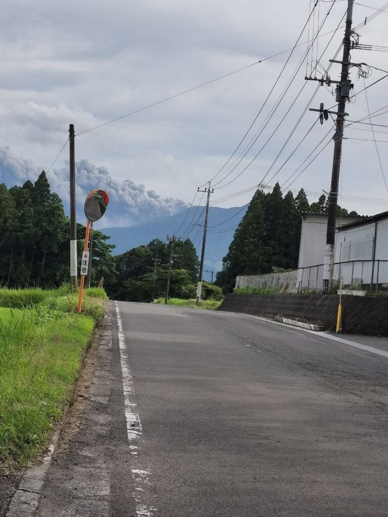 eruzione vulcano Shinmoedake giappone