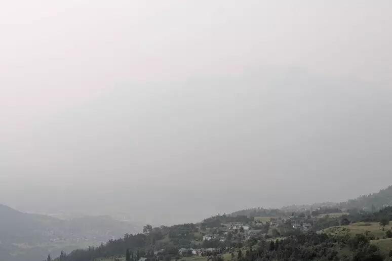 foschia valle d'aosta incendi canada