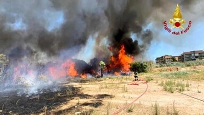 incendio Bernalda basilicata