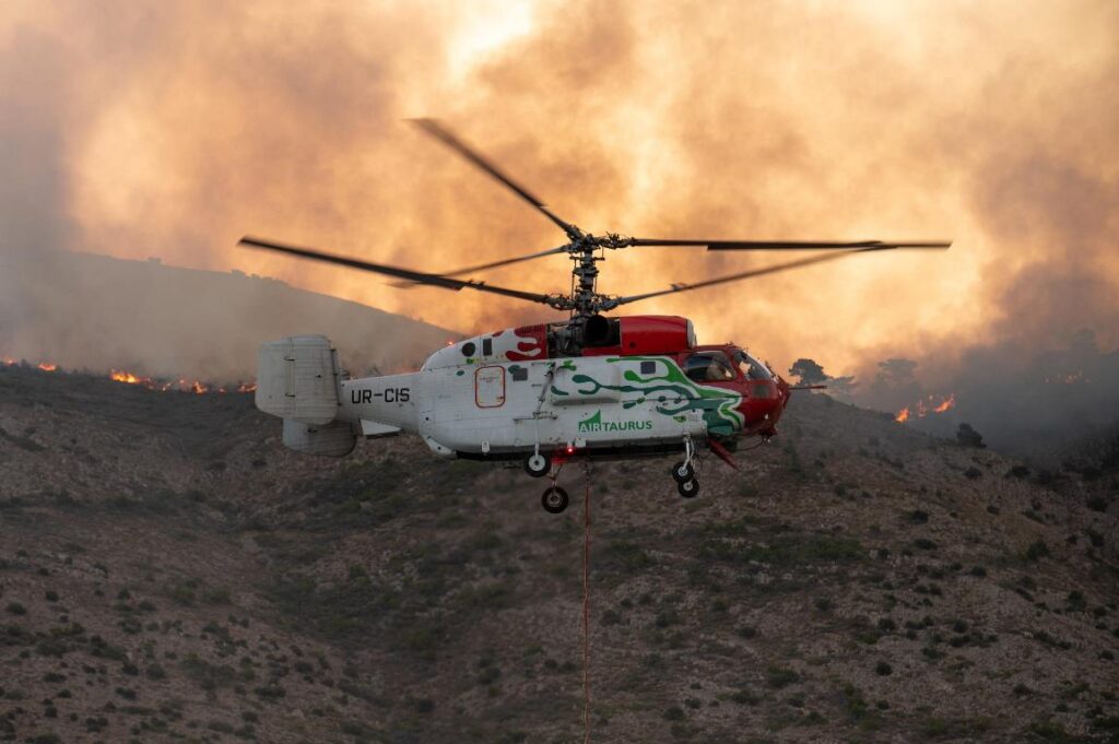 incendio grecia chios