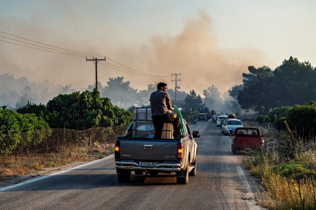 incendio grecia chios
