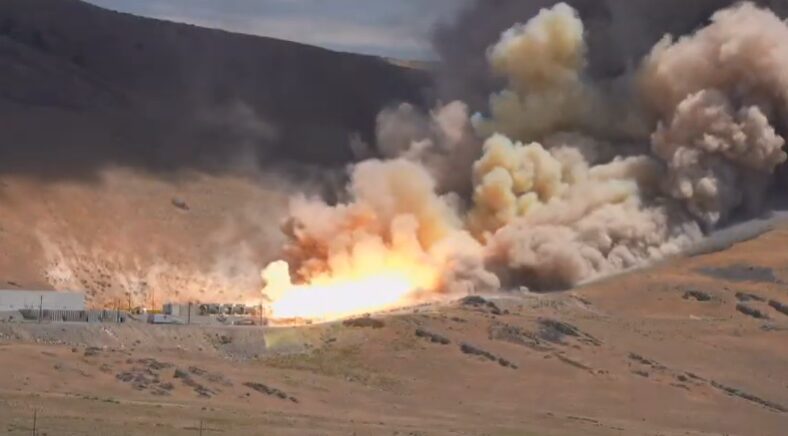 luna artemis booster sls