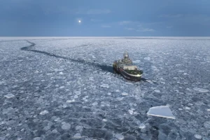 missione nave rompighiaccio RV Kronprins Haakon mare groenlandia