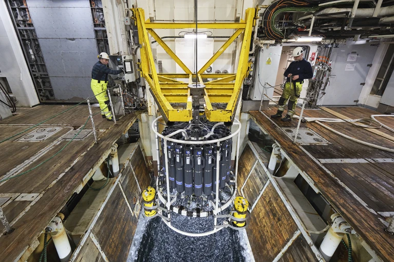 missione nave rompighiaccio RV Kronprins Haakon mare groenlandia