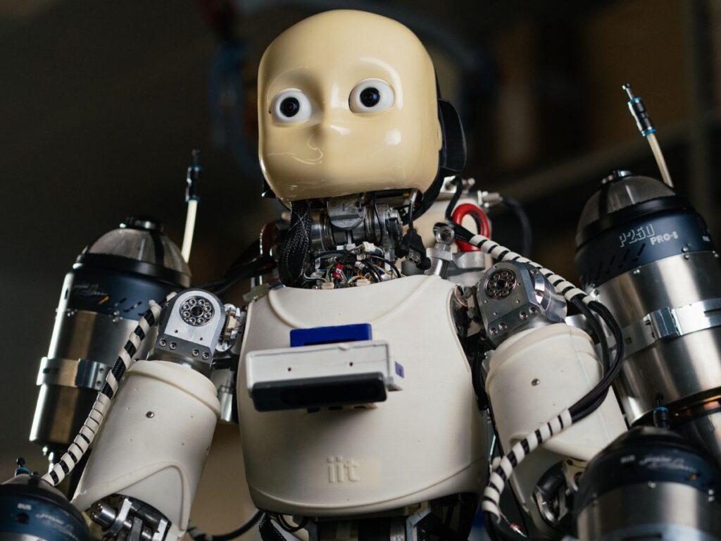 robot umanoide può volare iit