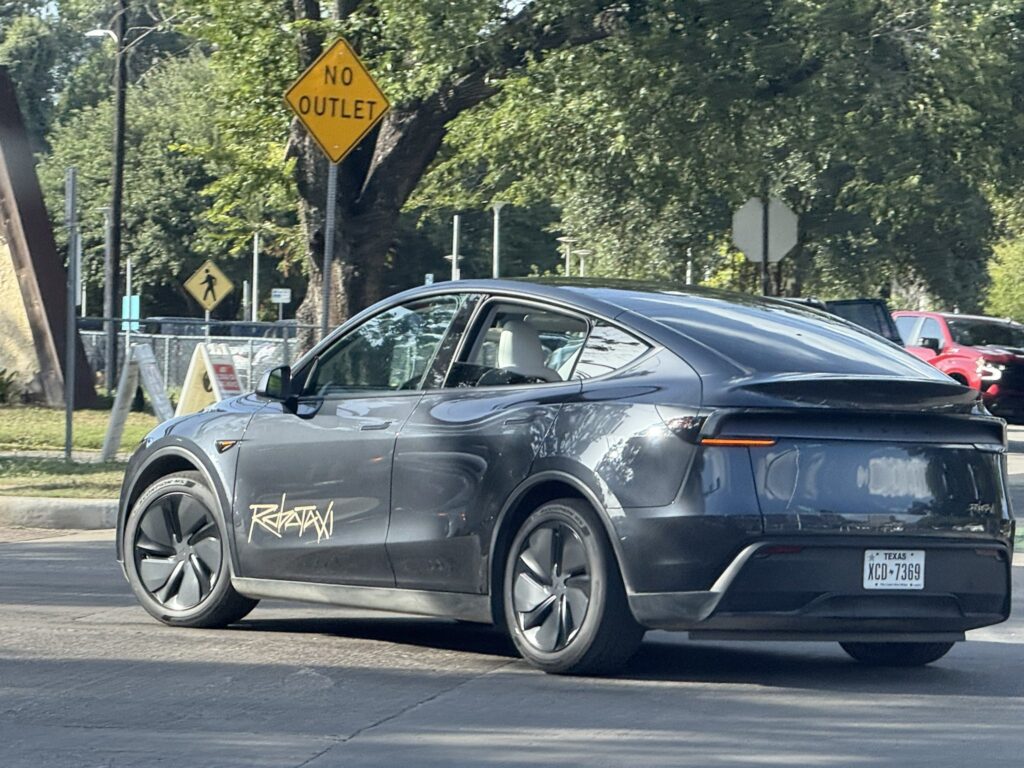 robotaxi tesla