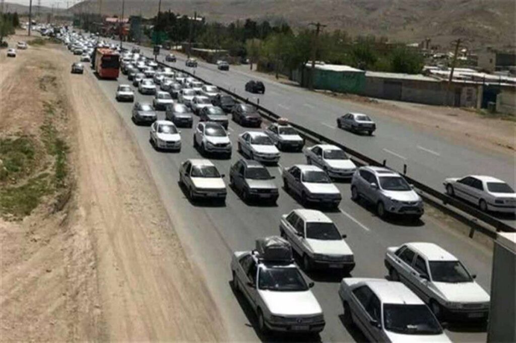 teheran traffico fuga