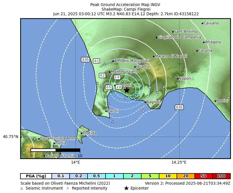 terremoto campi flegrei napoli pozzuoli campania