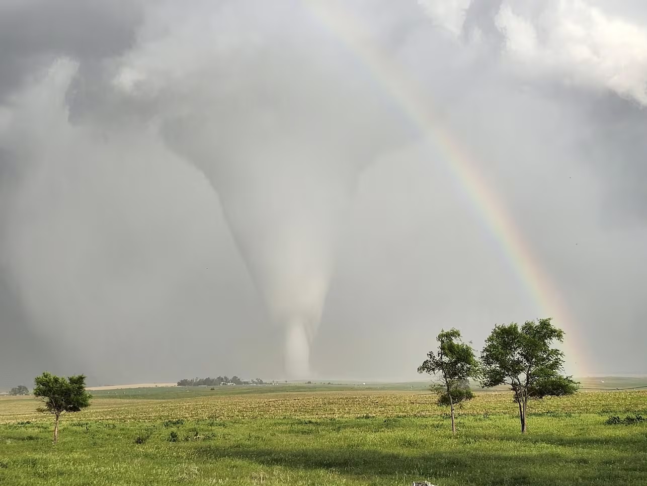 Il tornado “del decennio” incanta il Nebraska | FOTO e VIDEO