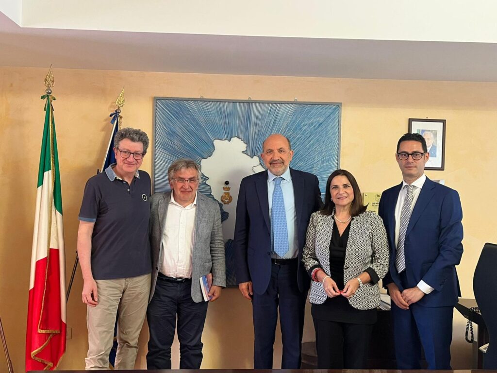 Assessore, Direzione e AISLA