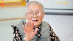 Miyoko Hiroyasu persona più anziana giappone