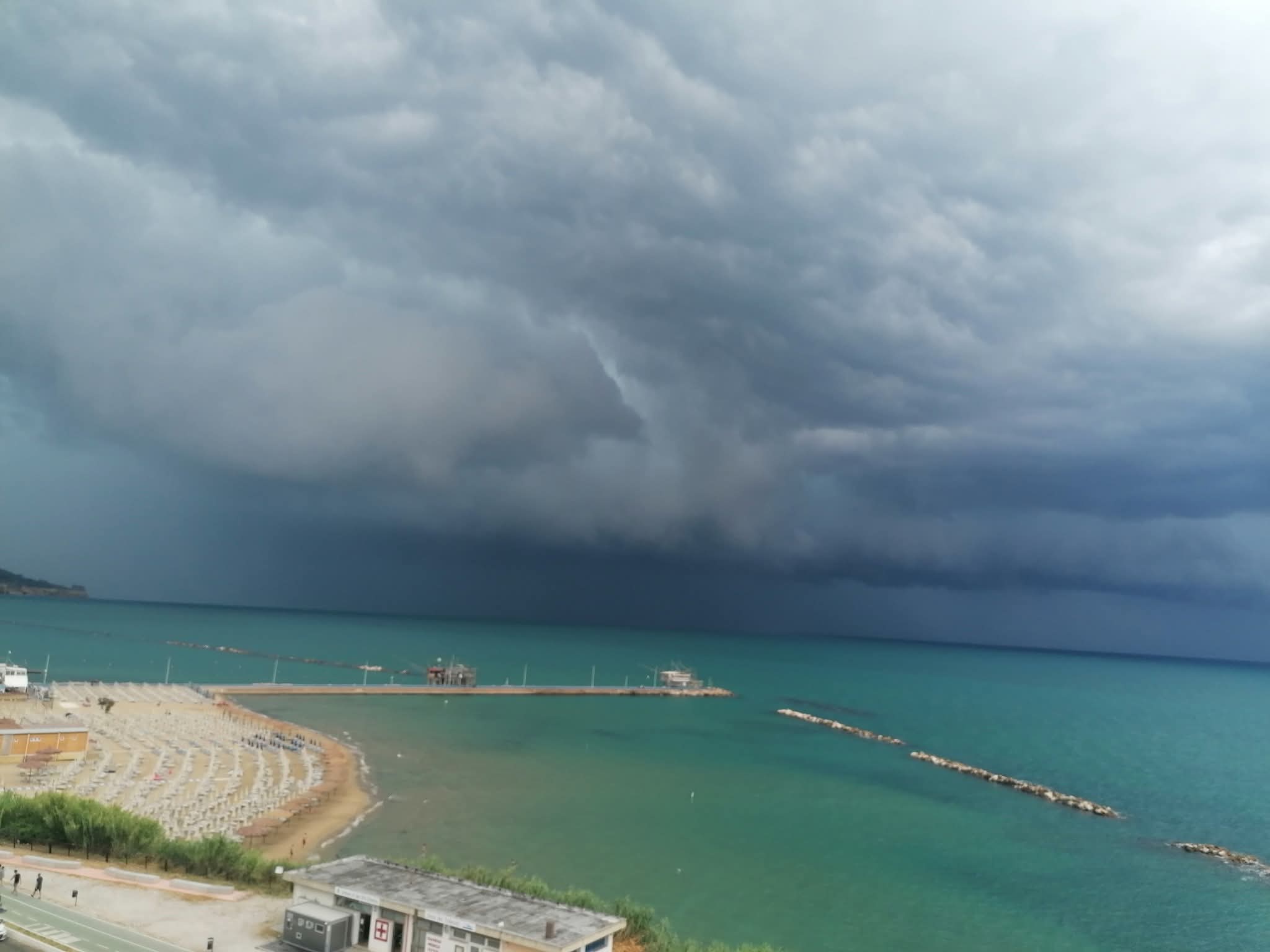 Shelf cloud San Vito Chietino 