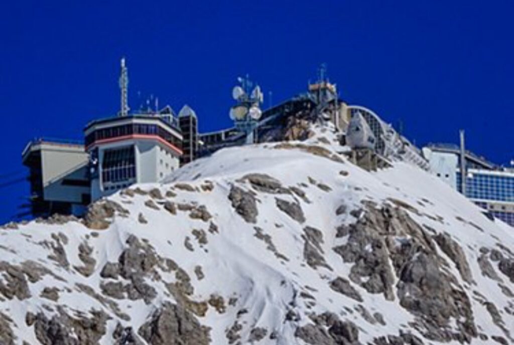 Stazione meteo Plateau Rosa