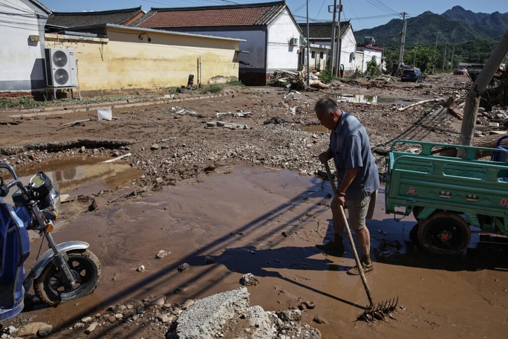 alluvioni piogge cina pechino