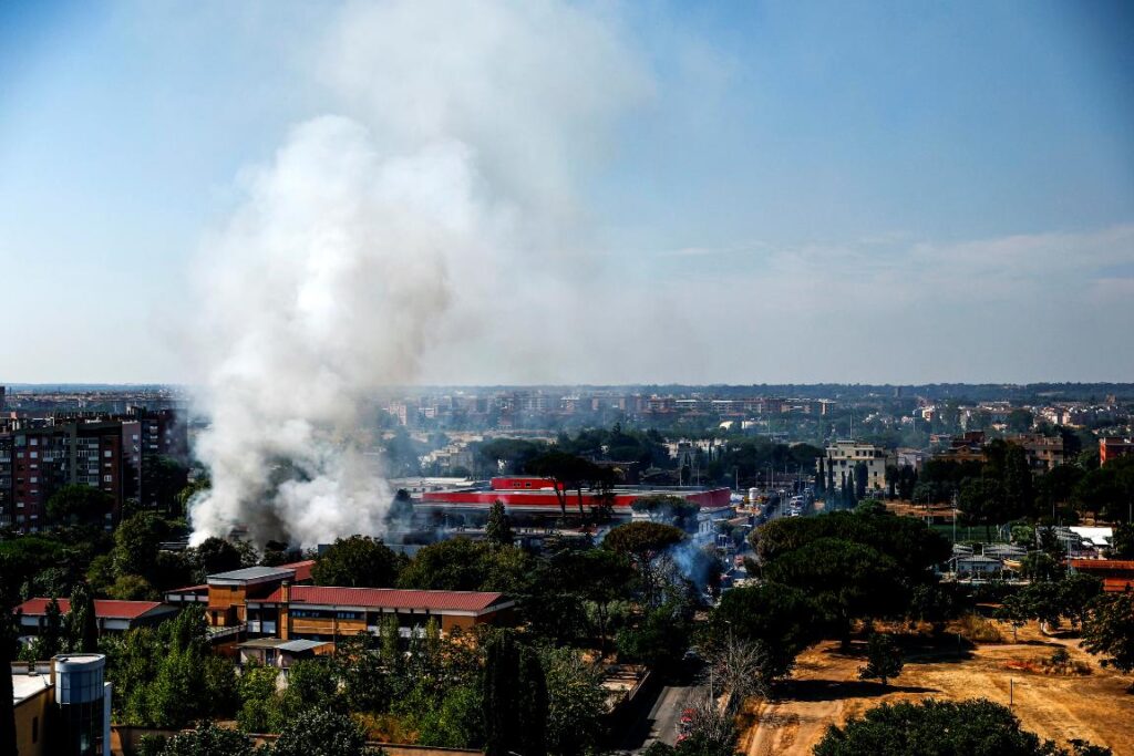 esplosione roma oggi