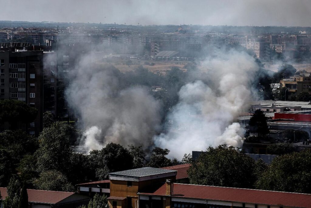 esplosione roma oggi