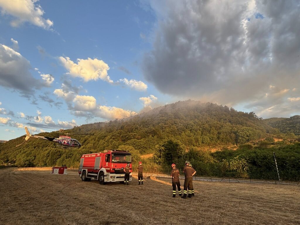 incendio Bellisio Solfare marche