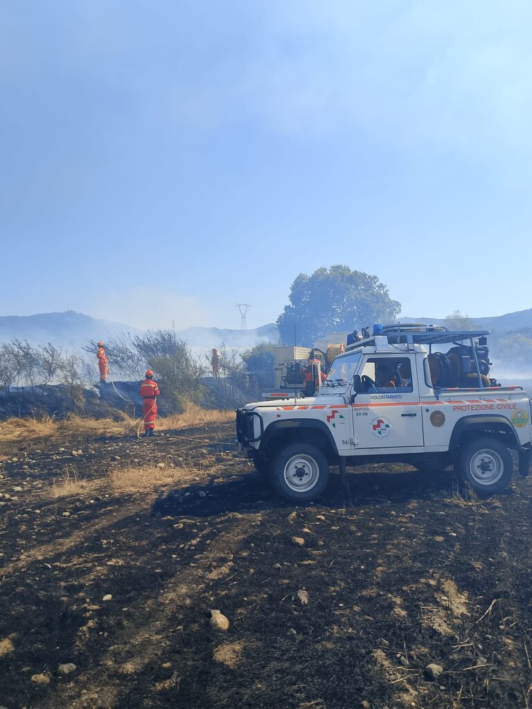 incendio Montegemoli toscana