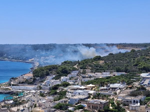 incendio castro puglia