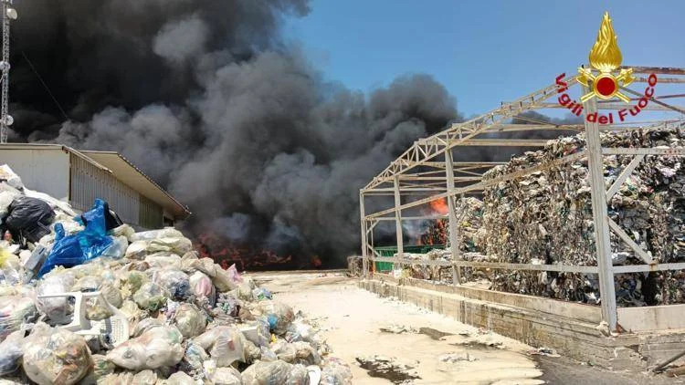 incendio ecomac augusta