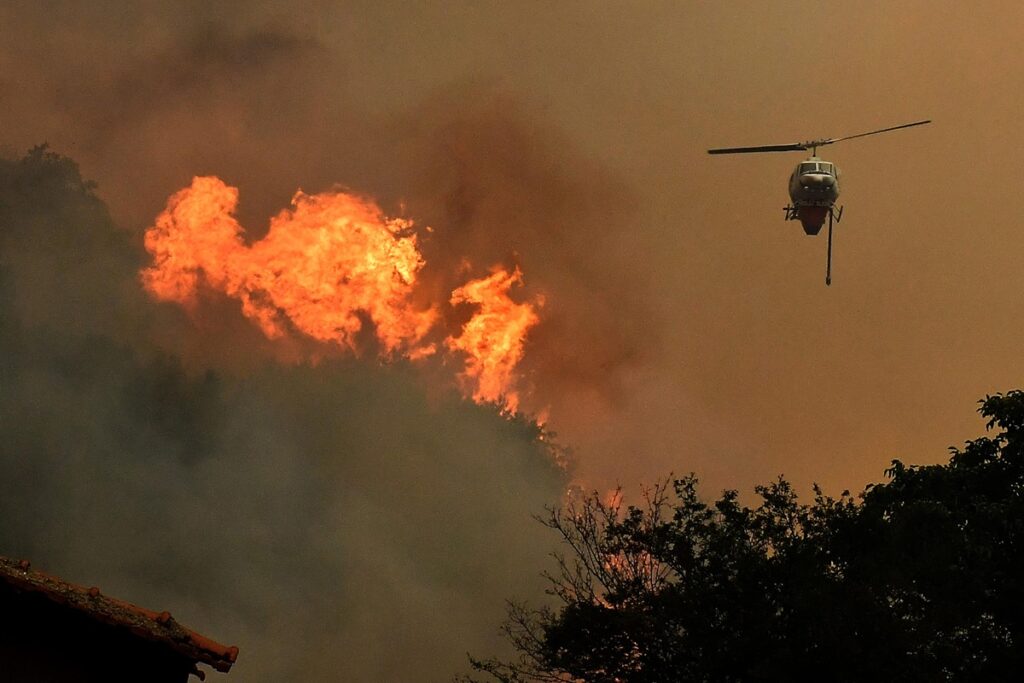 incendio grecia feneos corinto corinzia