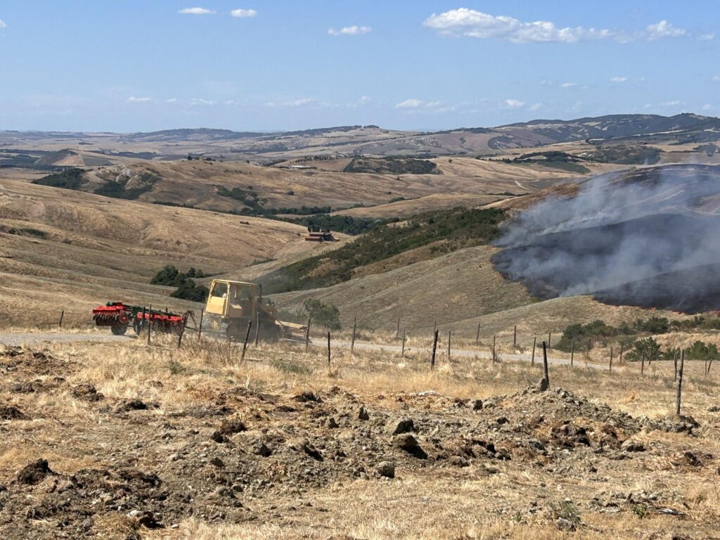 incendio sarteano toscana