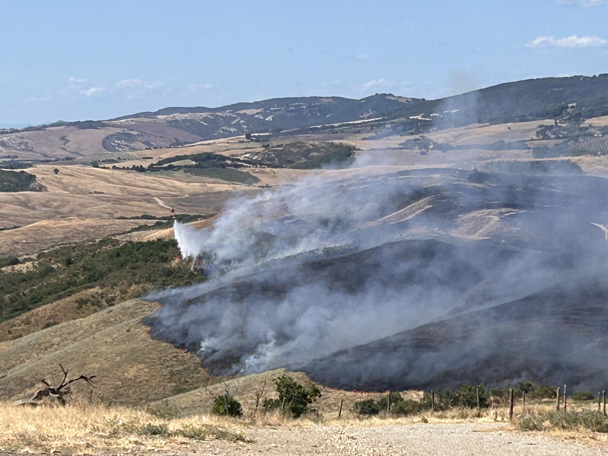 Due incendi in Toscana, rogo di bosco e vegetazione a Sarteano | FOTO