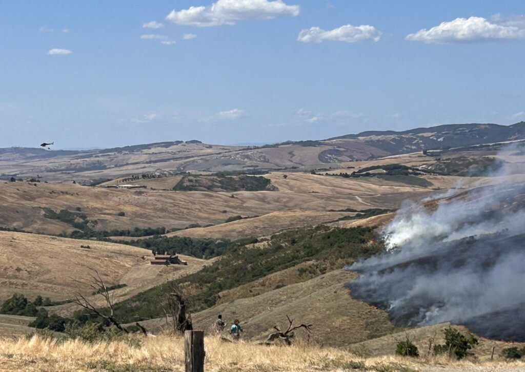 incendio sarteano toscana