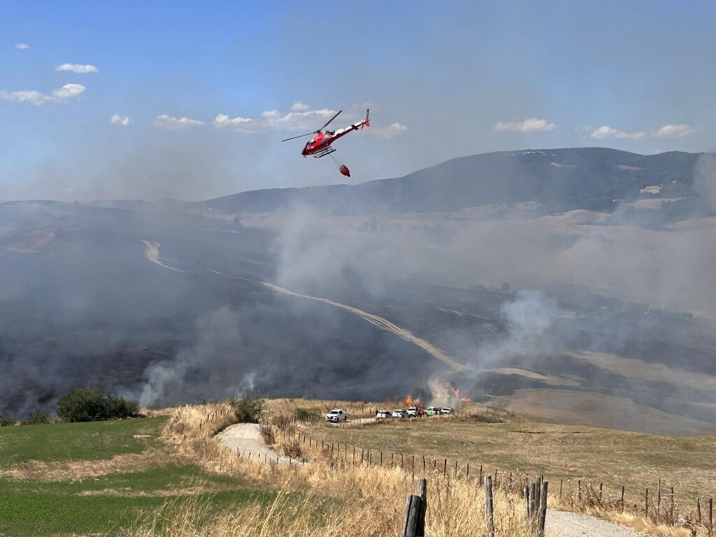 incendio sarteano toscana