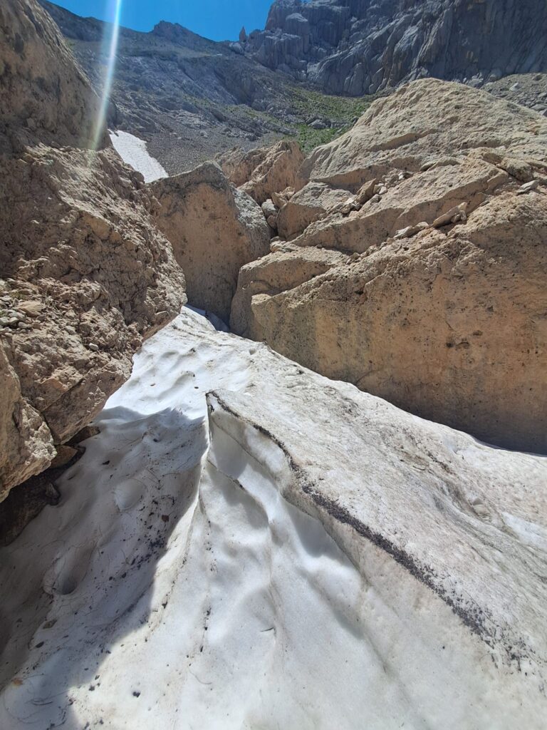 neve Rock Glacier del Vallone delle Cornacchie Gran Sasso 20 luglio 2025