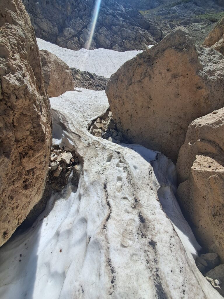 neve Rock Glacier del Vallone delle Cornacchie Gran Sasso 20 luglio 2025
