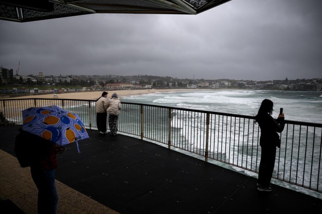 tempesta ciclone bomba australia sydney maltempo