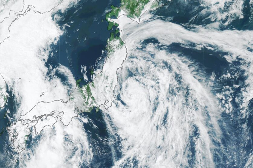 tifone nari tokyo giappone