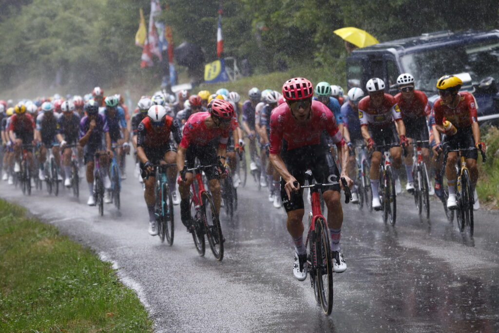 tour de france 2025 pioggia