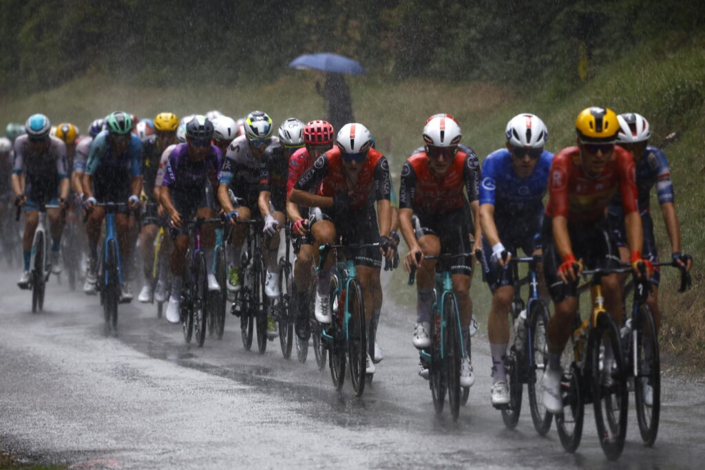 tour de france 2025 pioggia