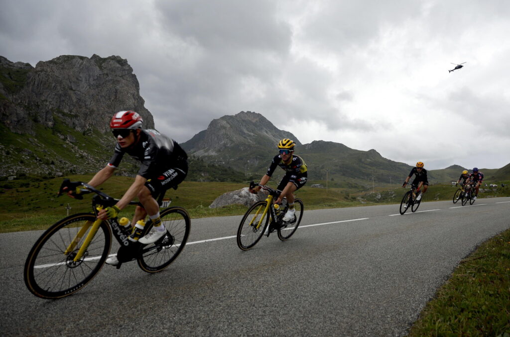 tour de france 2025 pioggia alpi 19 tappa