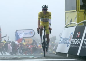 tour de france 24 luglio 2025 col de la loze maltempo