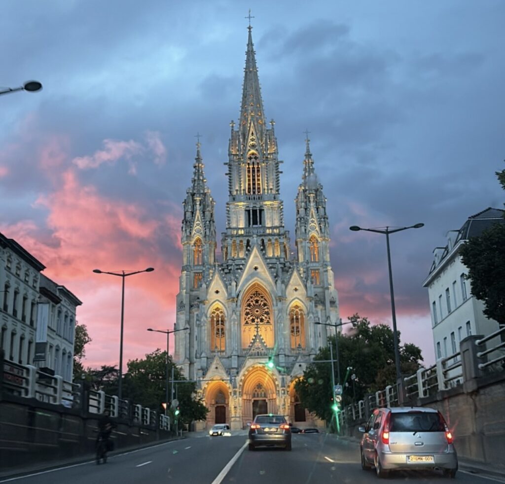 tramonto infuocato bruxelles cairoli