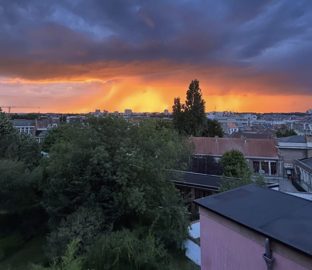 tramonto infuocato bruxelles cairoli