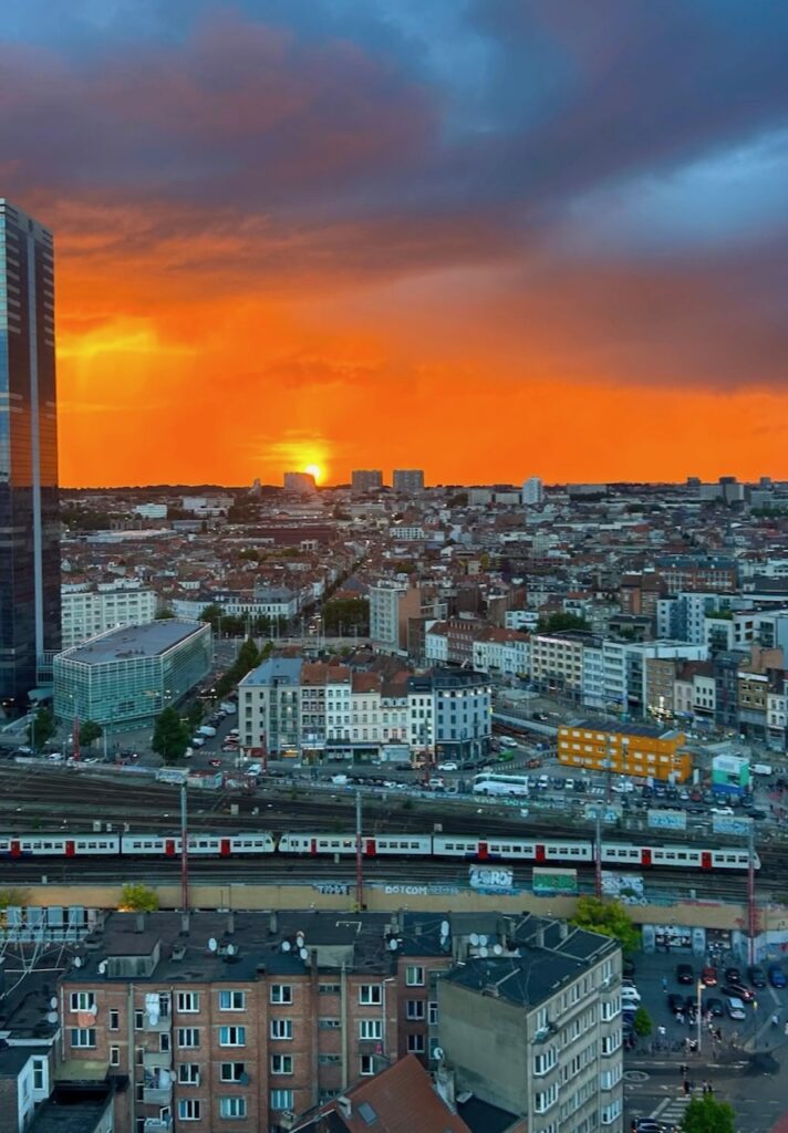 tramonto infuocato bruxelles cairoli