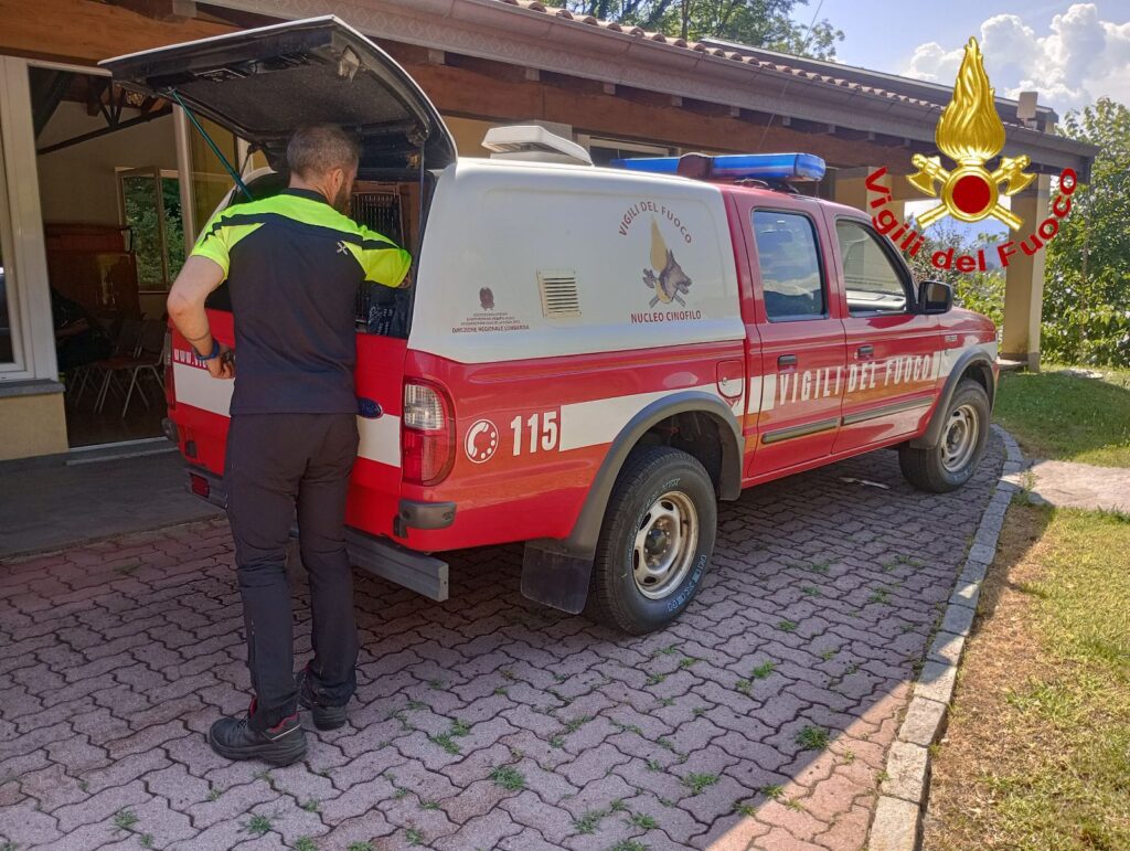 vigili fuoco parapendio azzio