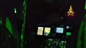 Reparto volo dei vigili del fuoco di Bologna in azione 1° intervento di soccorso notturno
