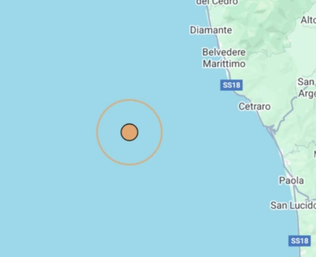 Terremoto sulla costa calabra nord-occidentale: la profondità elevata minimizza l’impatto | DATI e MAPPE