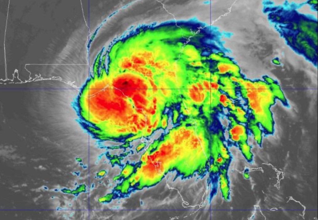 Meteo, uragani atlantici: ecco come nascono e perché arrivano in Europa