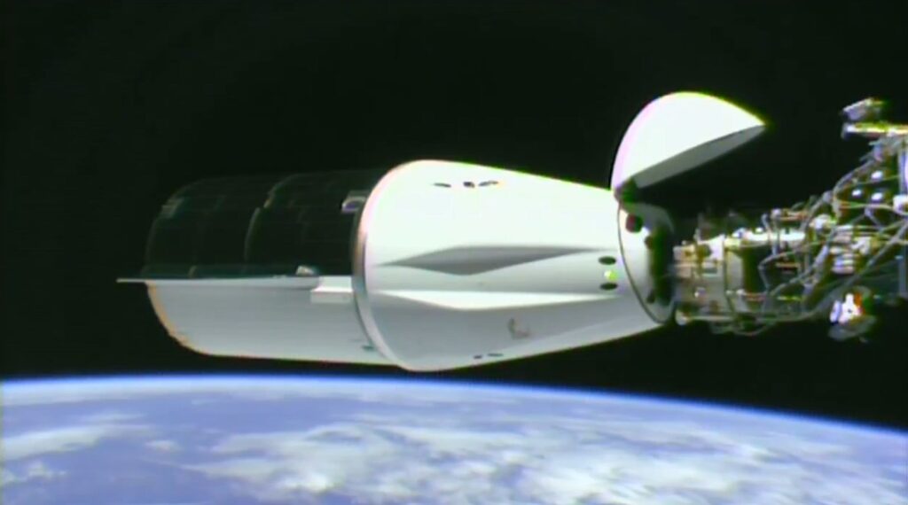 cargo dragon spacex ISS