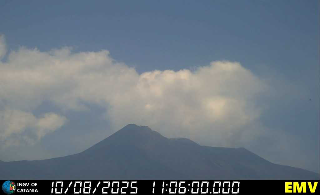 eruzione etna 10 agosto 2025
