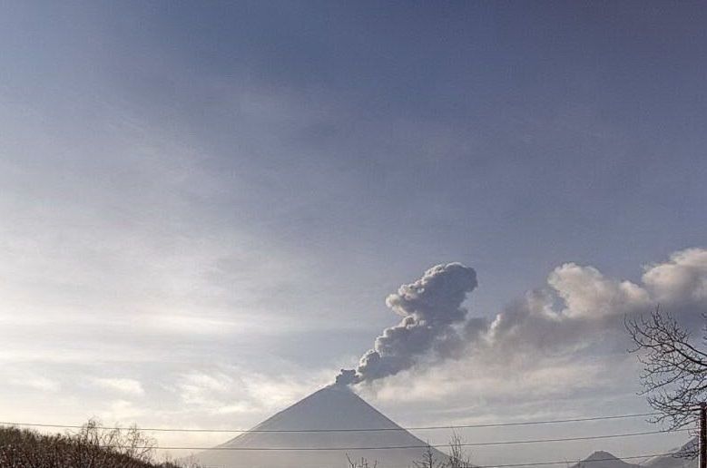 eruzione vulcano Kljuchevskij russia