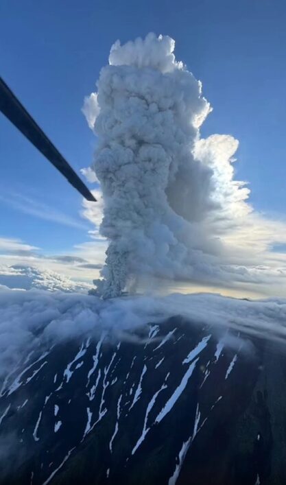 eruzione vulcano russia Krasheninnikov